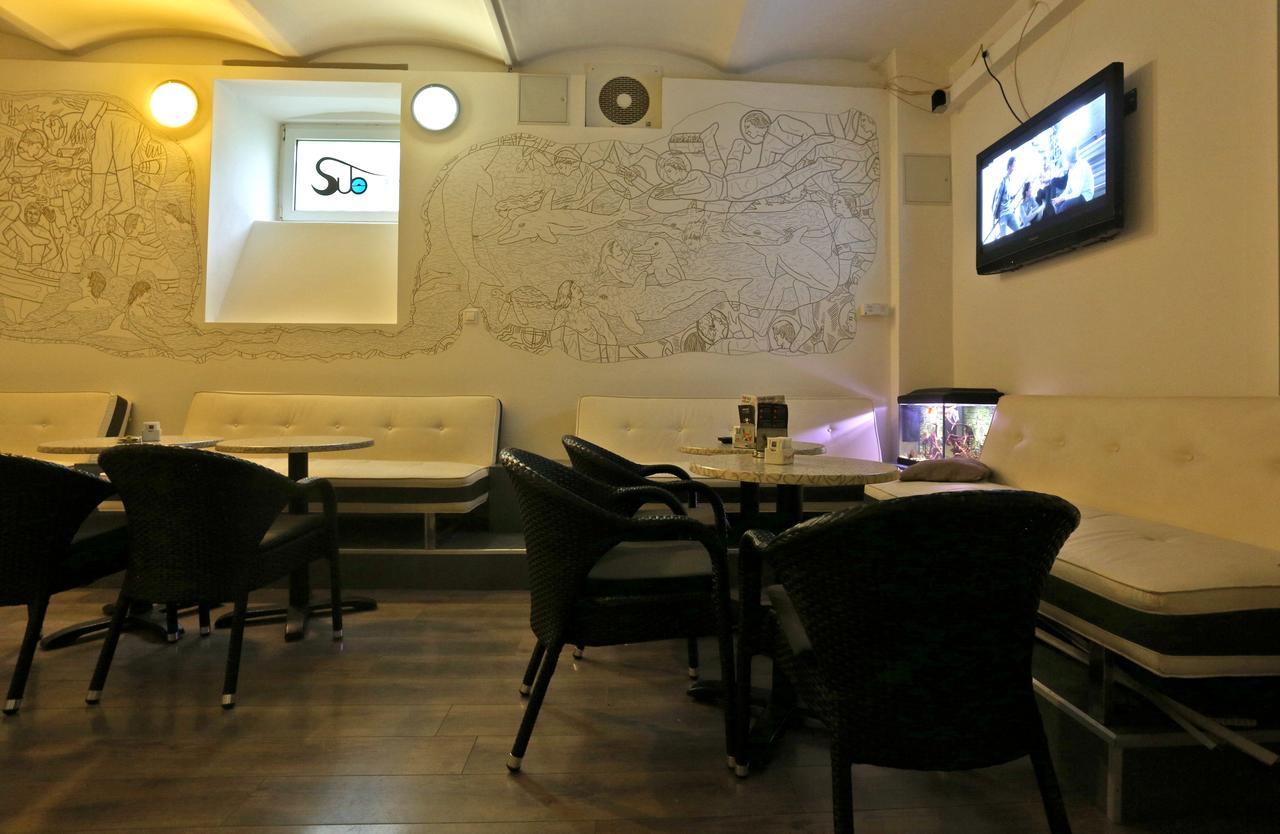 זאגרב Subspace Hostel מראה חיצוני תמונה