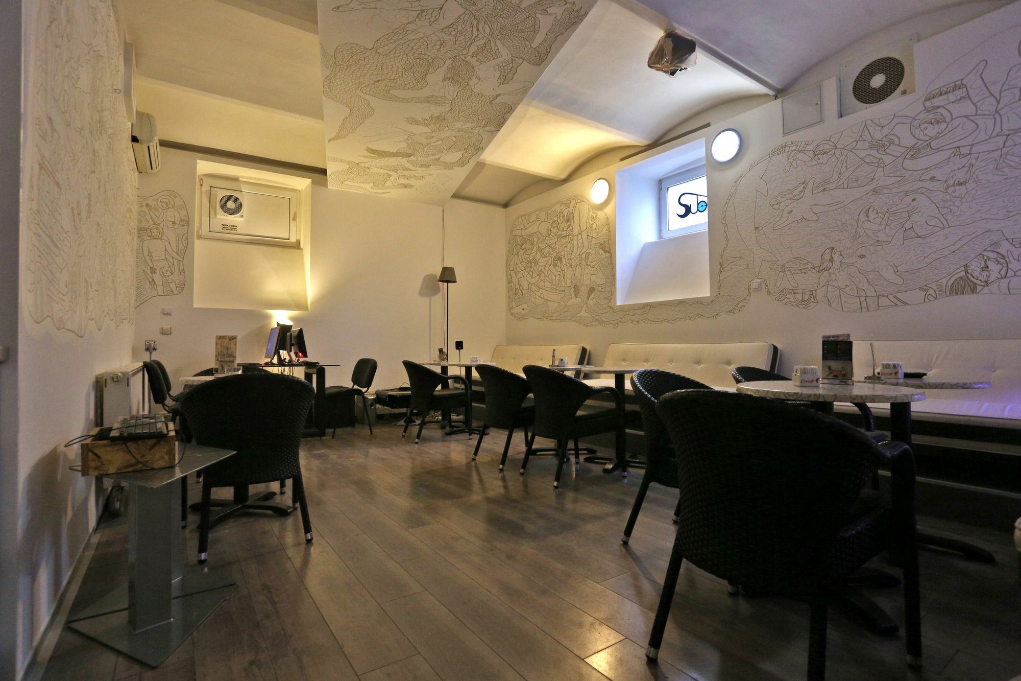 זאגרב Subspace Hostel מראה חיצוני תמונה